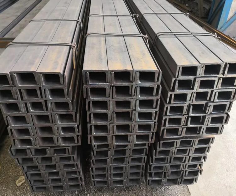 Thép hình U200, dày 8mm đến 9mm, SS400, A36, Q235B…