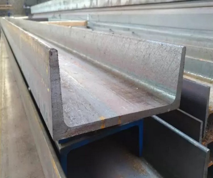 Thép hình U200, dày 8mm đến 9mm, SS400, A36, Q235B…