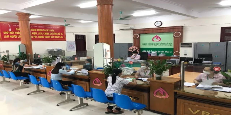 Lưu ý kiểm tra thông tin trực tiếp với NHCSXH